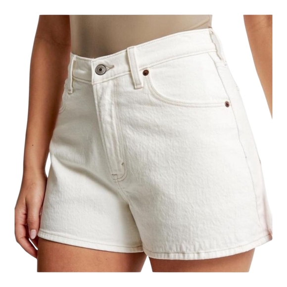 Abercrombie & Fitch Women's Curve Denim Shorts - Picture 1 of 3